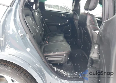 2025 Ford Escape St-Line Elite from USA, damaged, VIN 1FMCU9PA4SUB48261